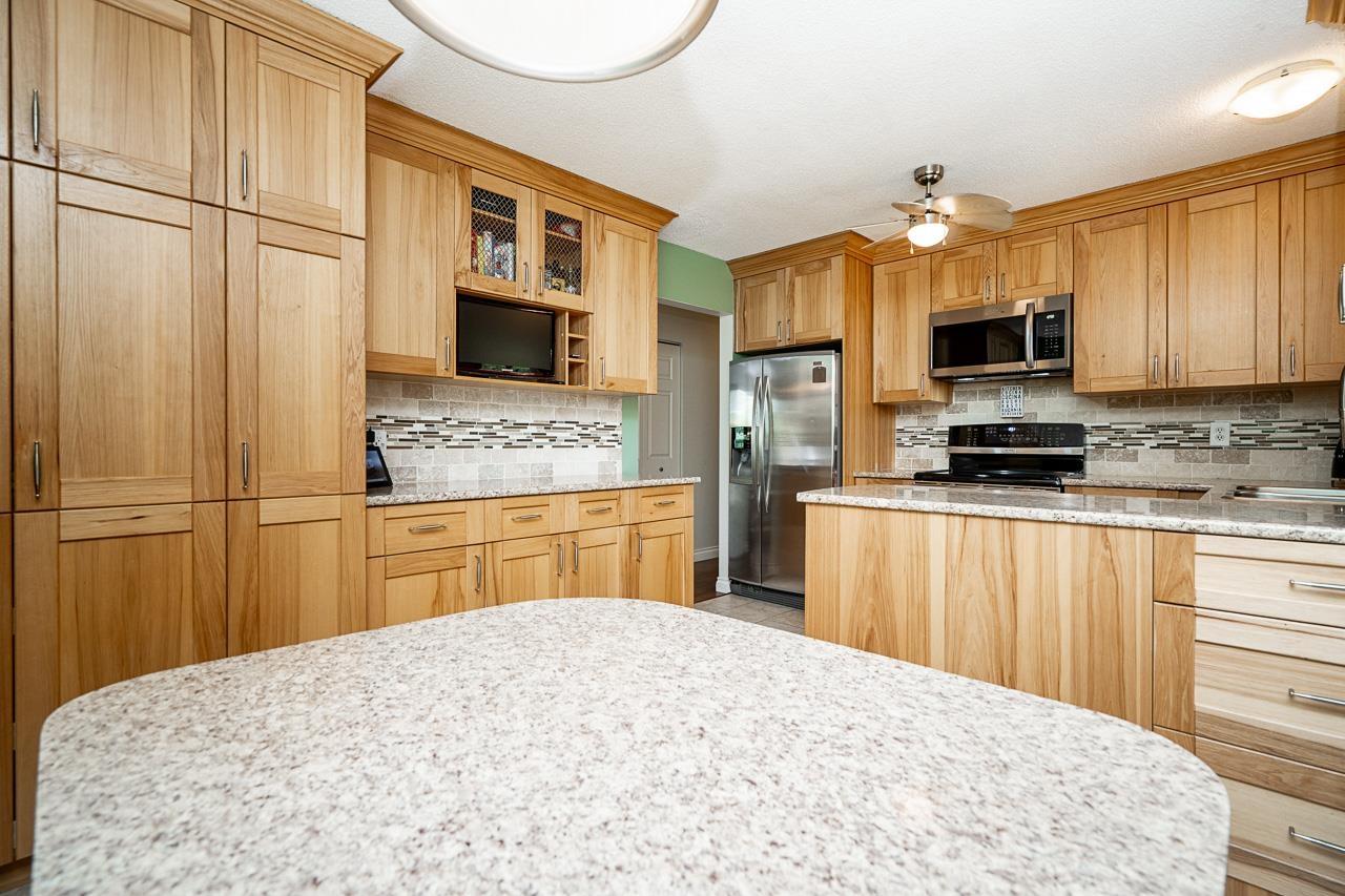7159 114a Street Property Photo 7