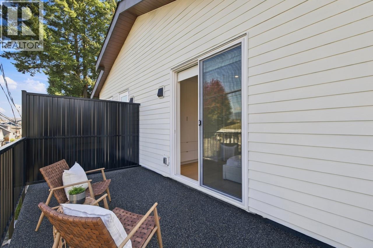 1 3183 Graveley Street Property Photo 22