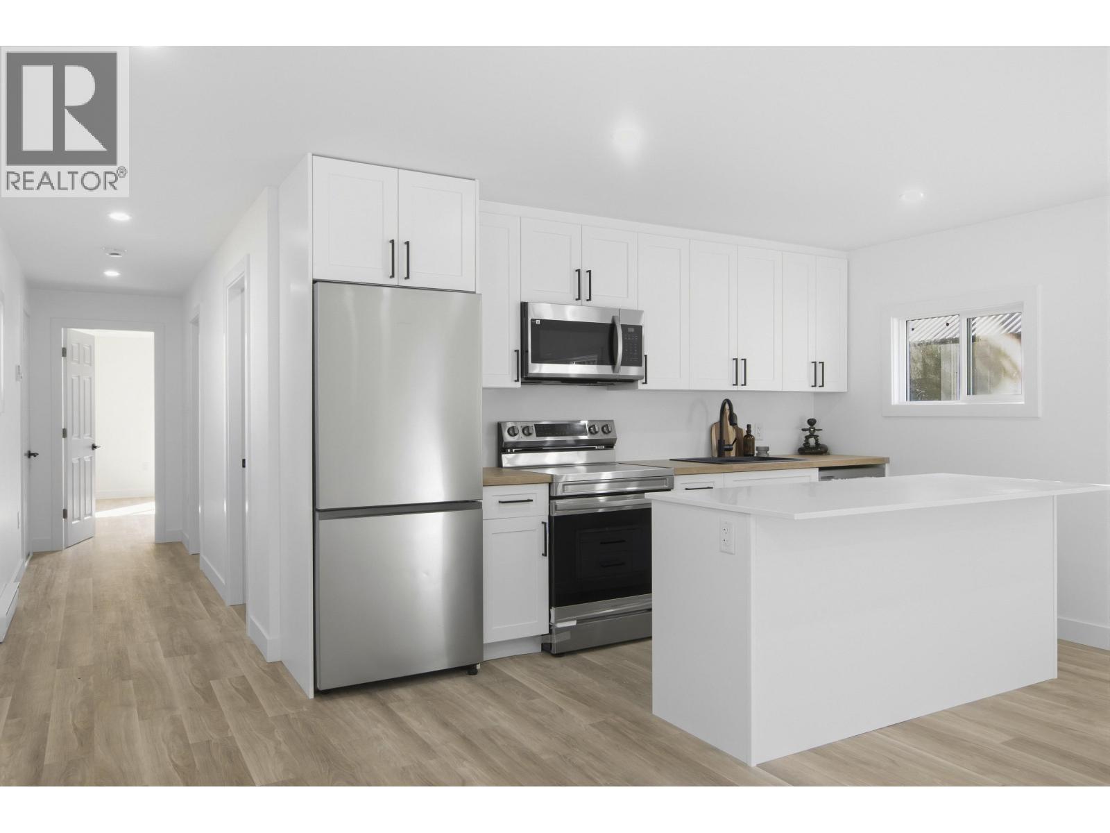 3 39884 Government Road Property Photo 4