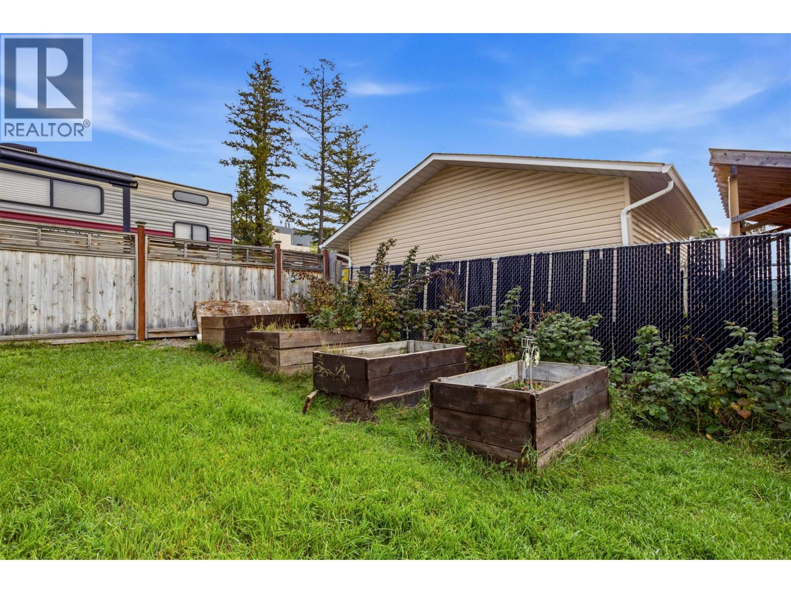 590 Pigeon Avenue Property Photo 24