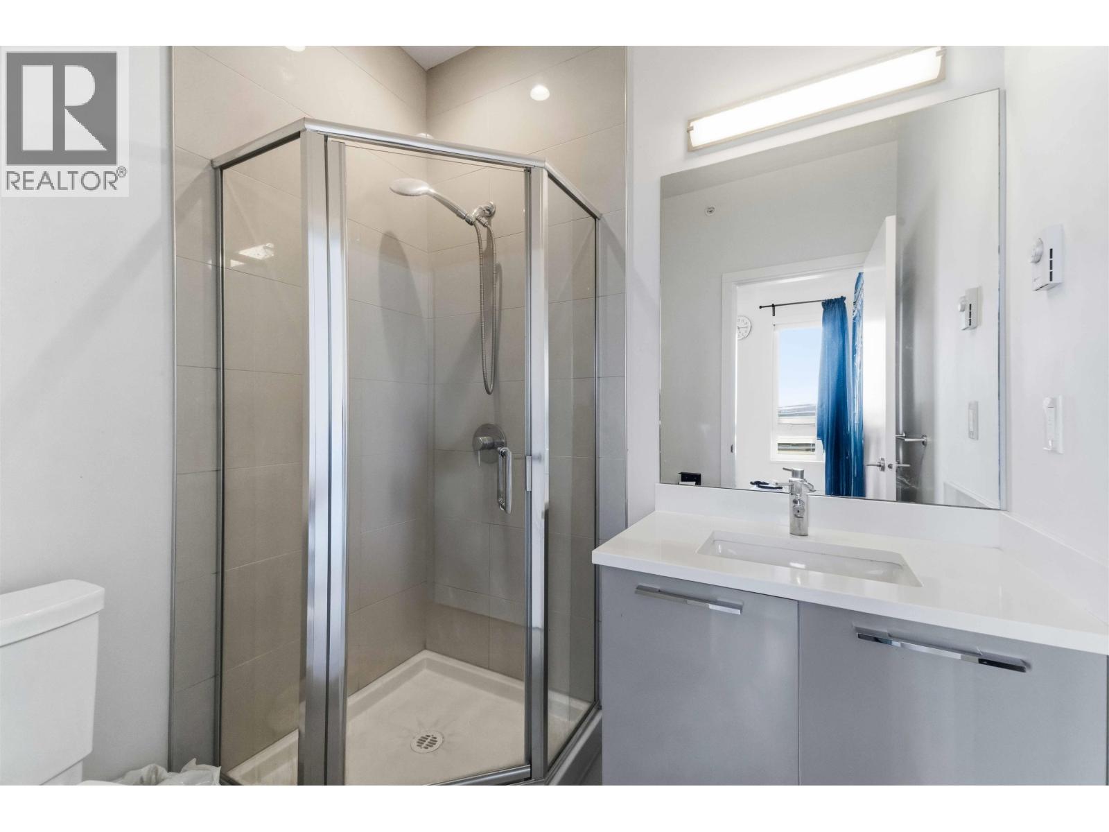 82 10199 River Drive Property Photo 16