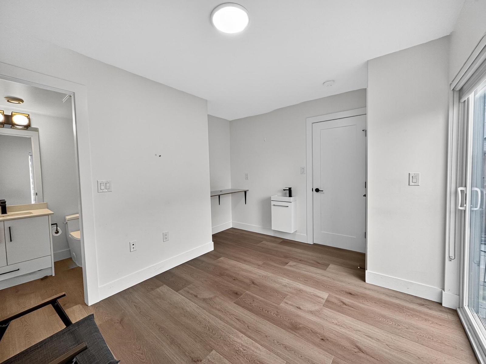 30 12585 104a Avenue Property Photo 11
