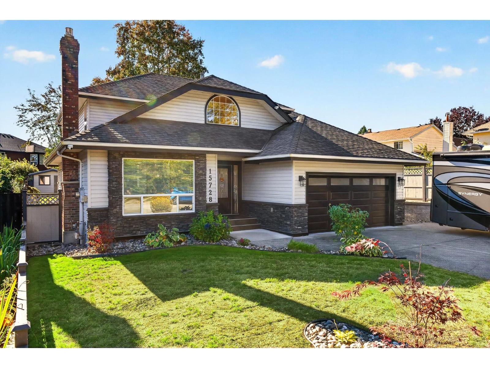 15728 90 Avenue Property Photo 1