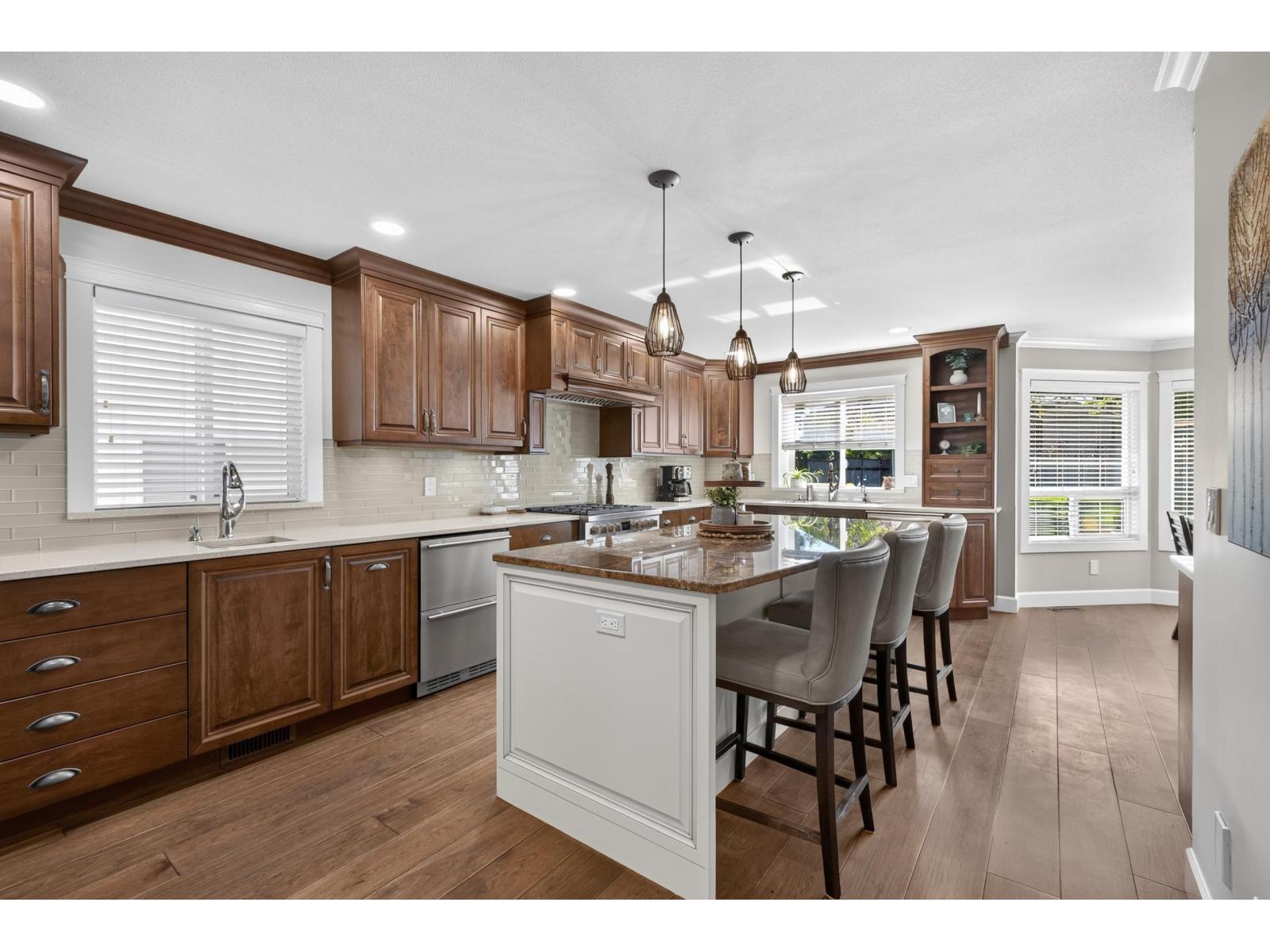 15728 90 Avenue Property Photo 10