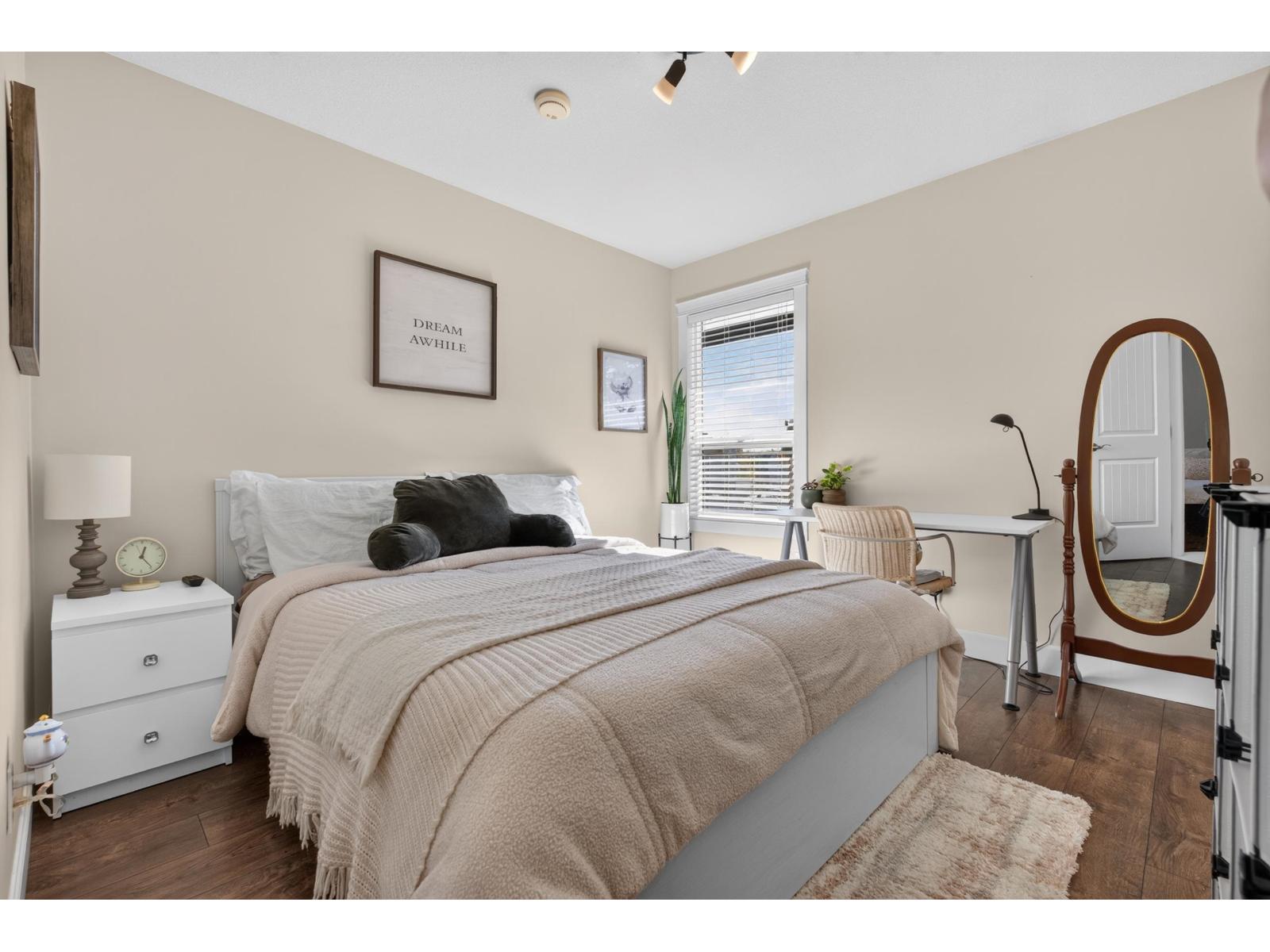 15728 90 Avenue Property Photo 27