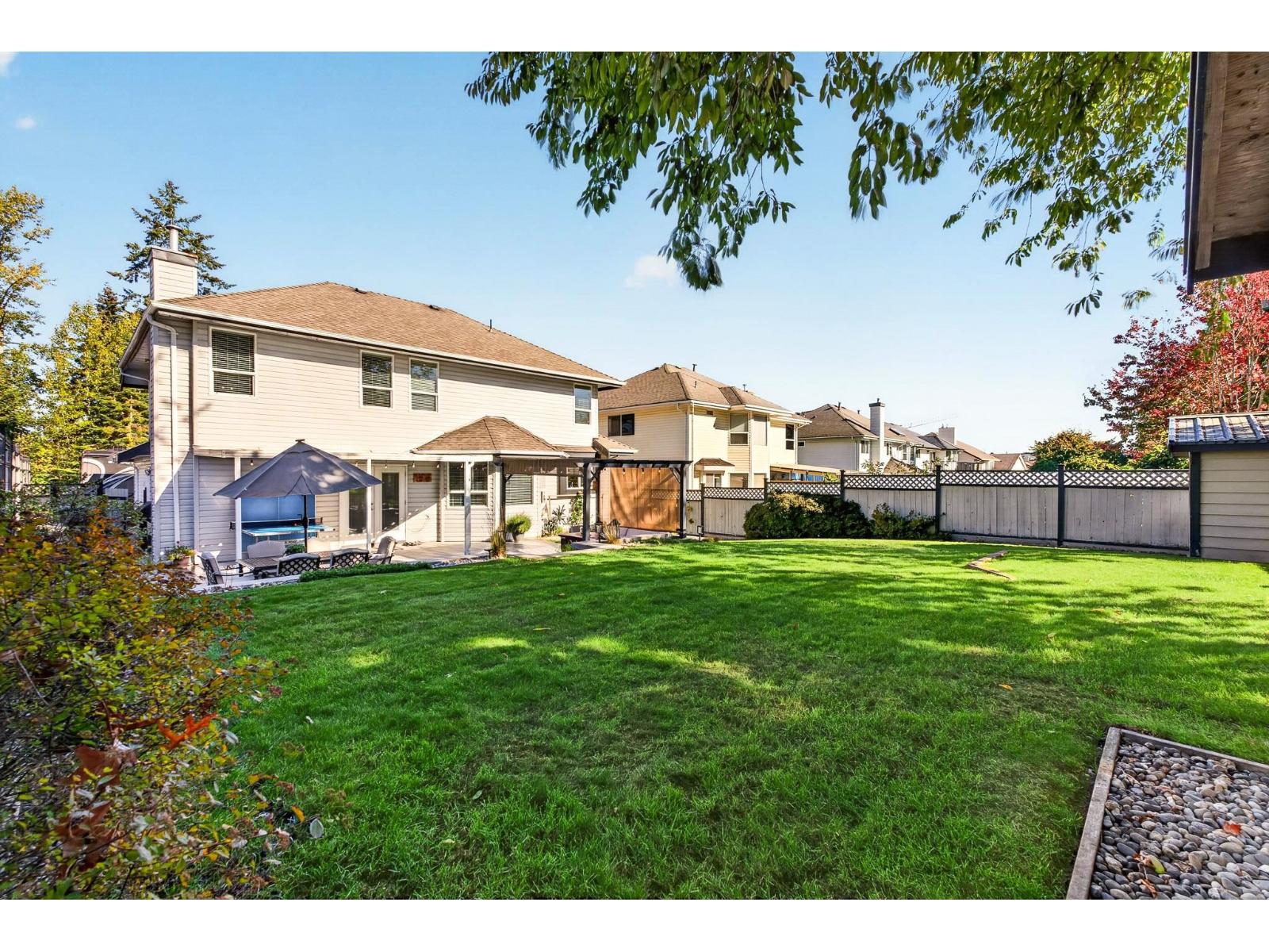 15728 90 Avenue Property Photo 35