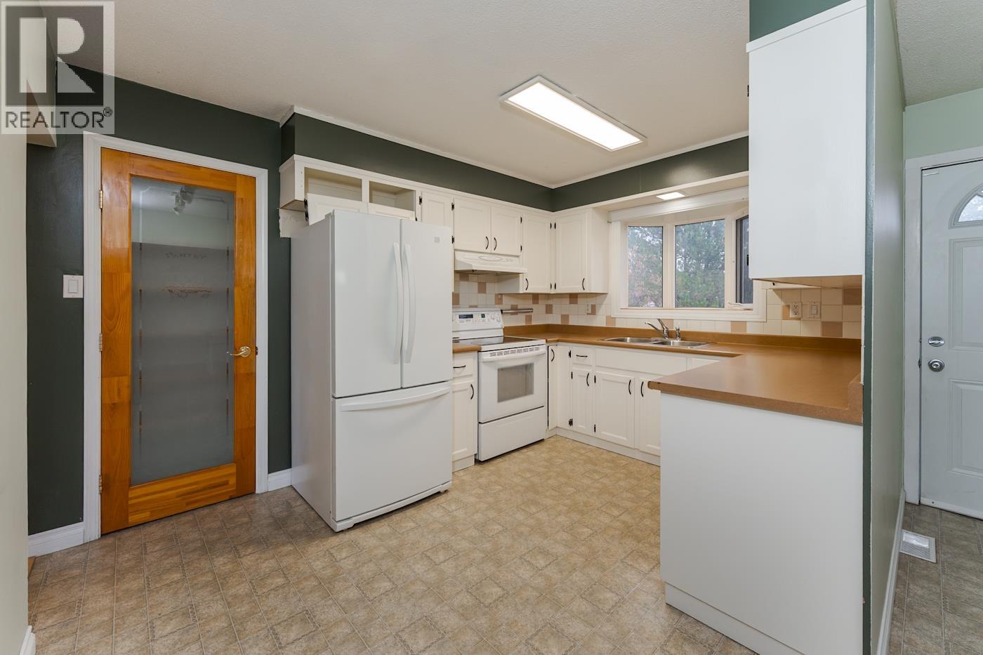 3121 Nechako Drive Property Photo 14