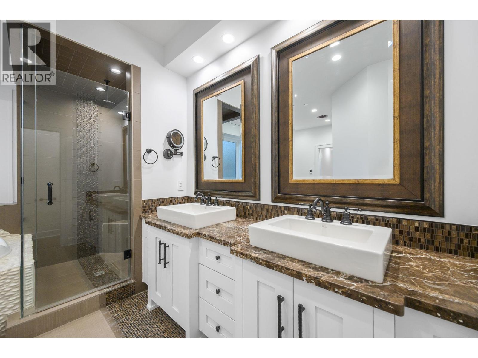 26540 124 Avenue Property Photo 14