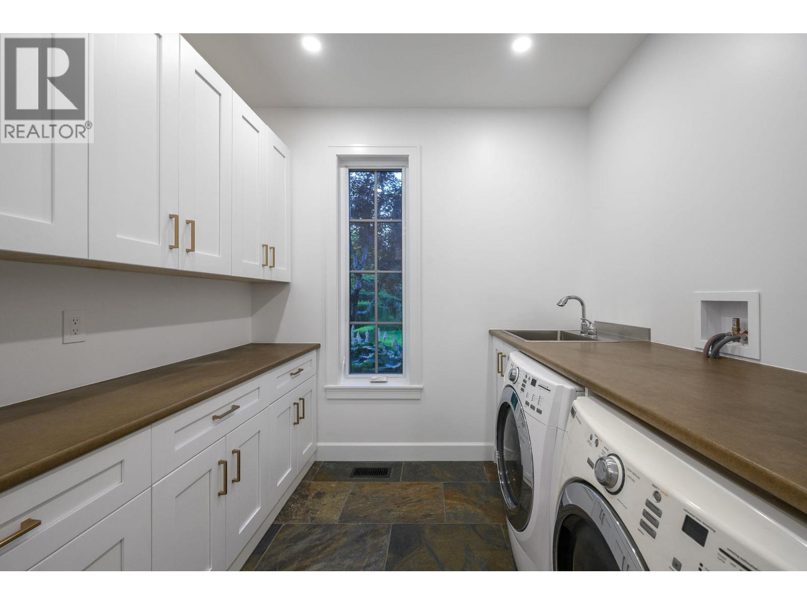 26540 124 Avenue Property Photo 16