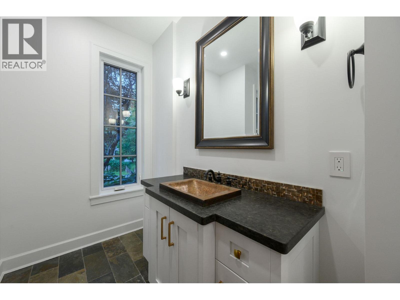 26540 124 Avenue Property Photo 18