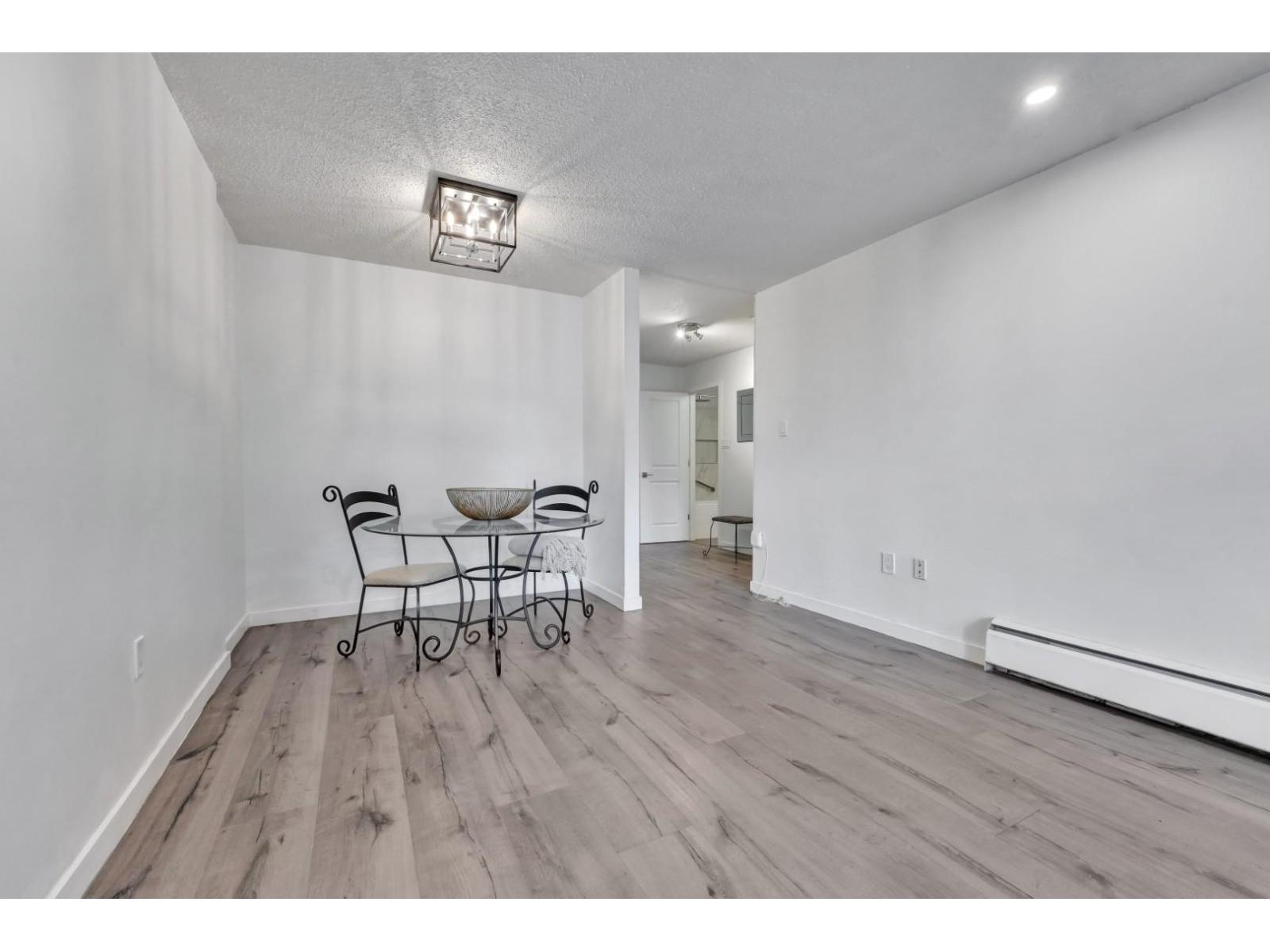 168c 8635 120 Street Property Photo 4
