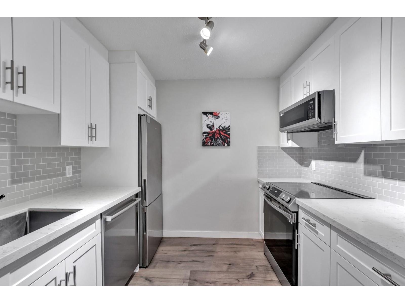168c 8635 120 Street Property Photo 9