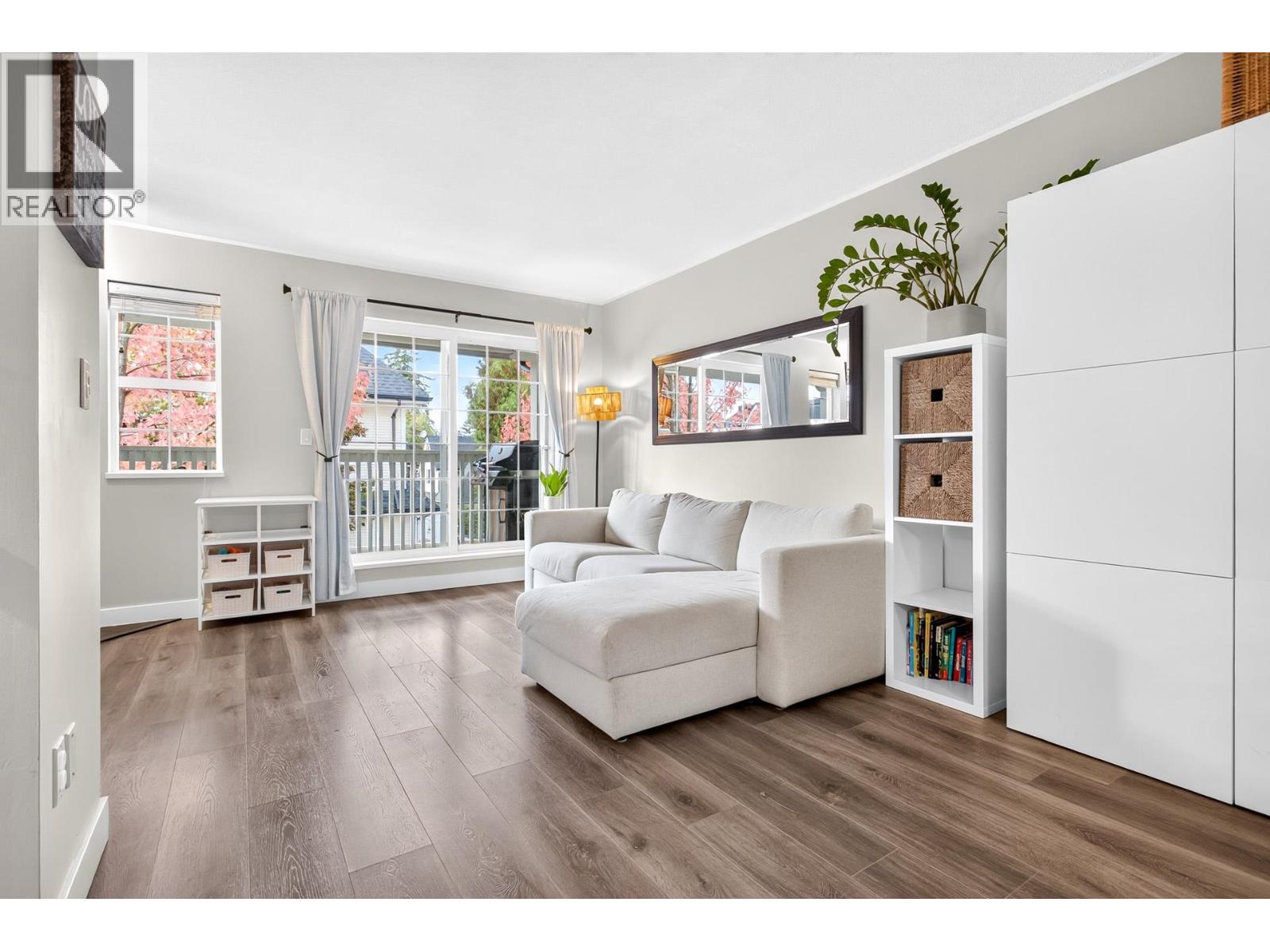 10 11355 236 Street Property Photo 7