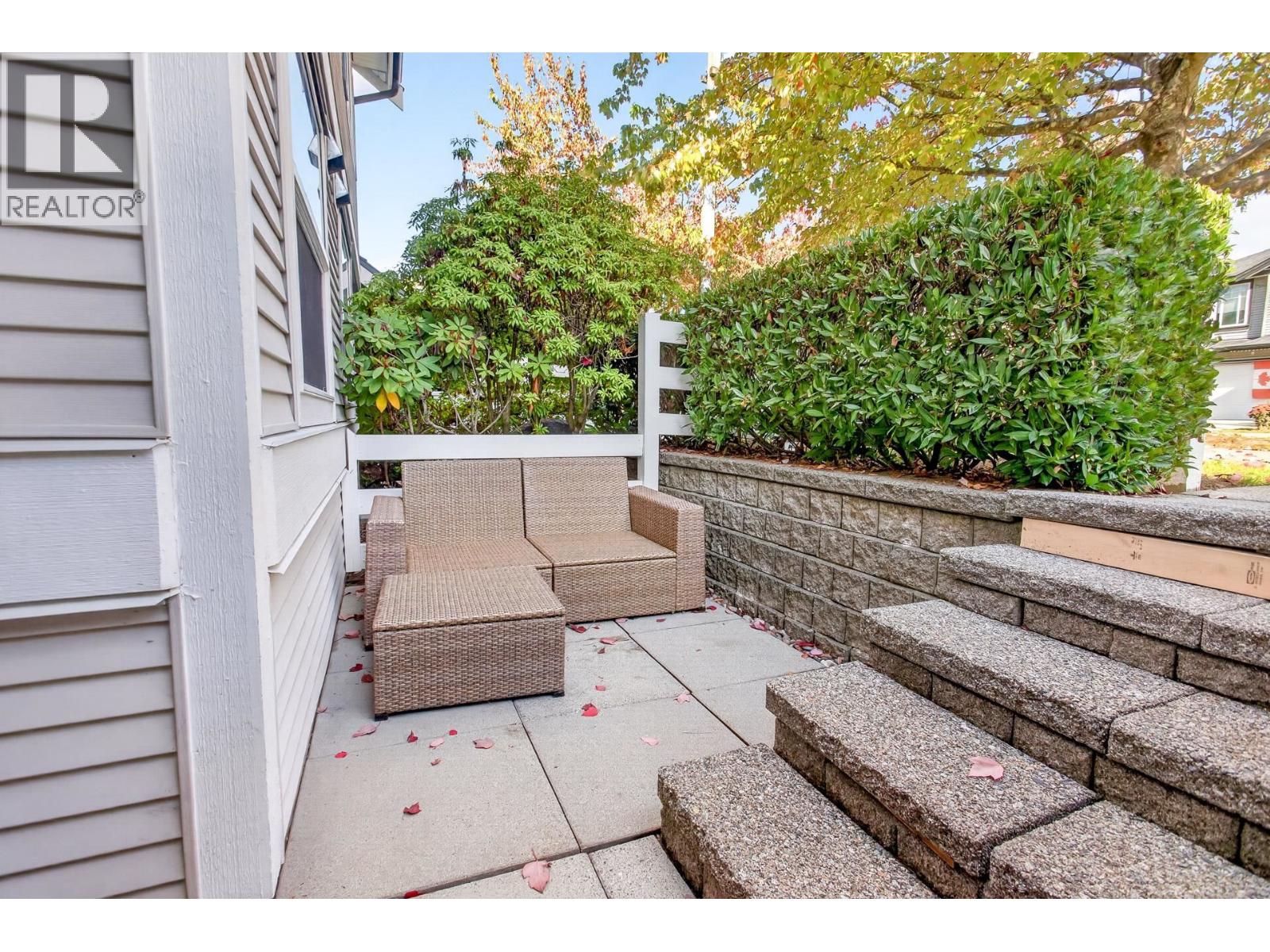 10 11355 236 Street Property Photo 32