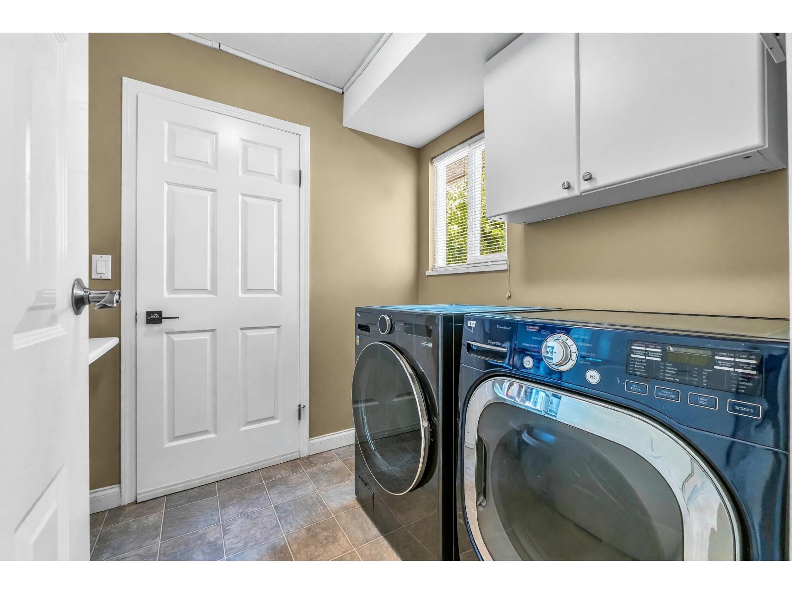 9457 215a Street Property Photo 22