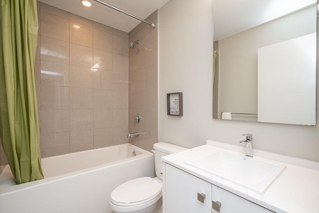 10 1938 North Parallel Road Property Photo 23