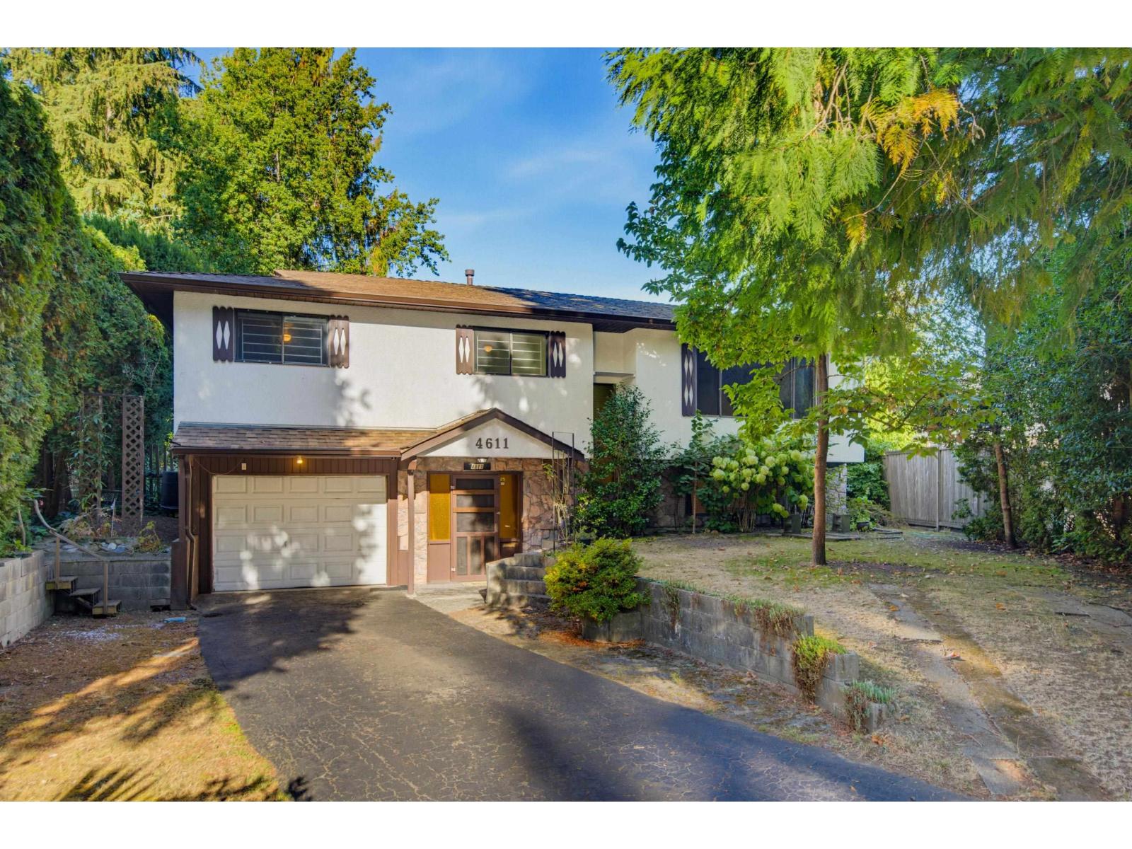 4611 203a Street Property Photo 1