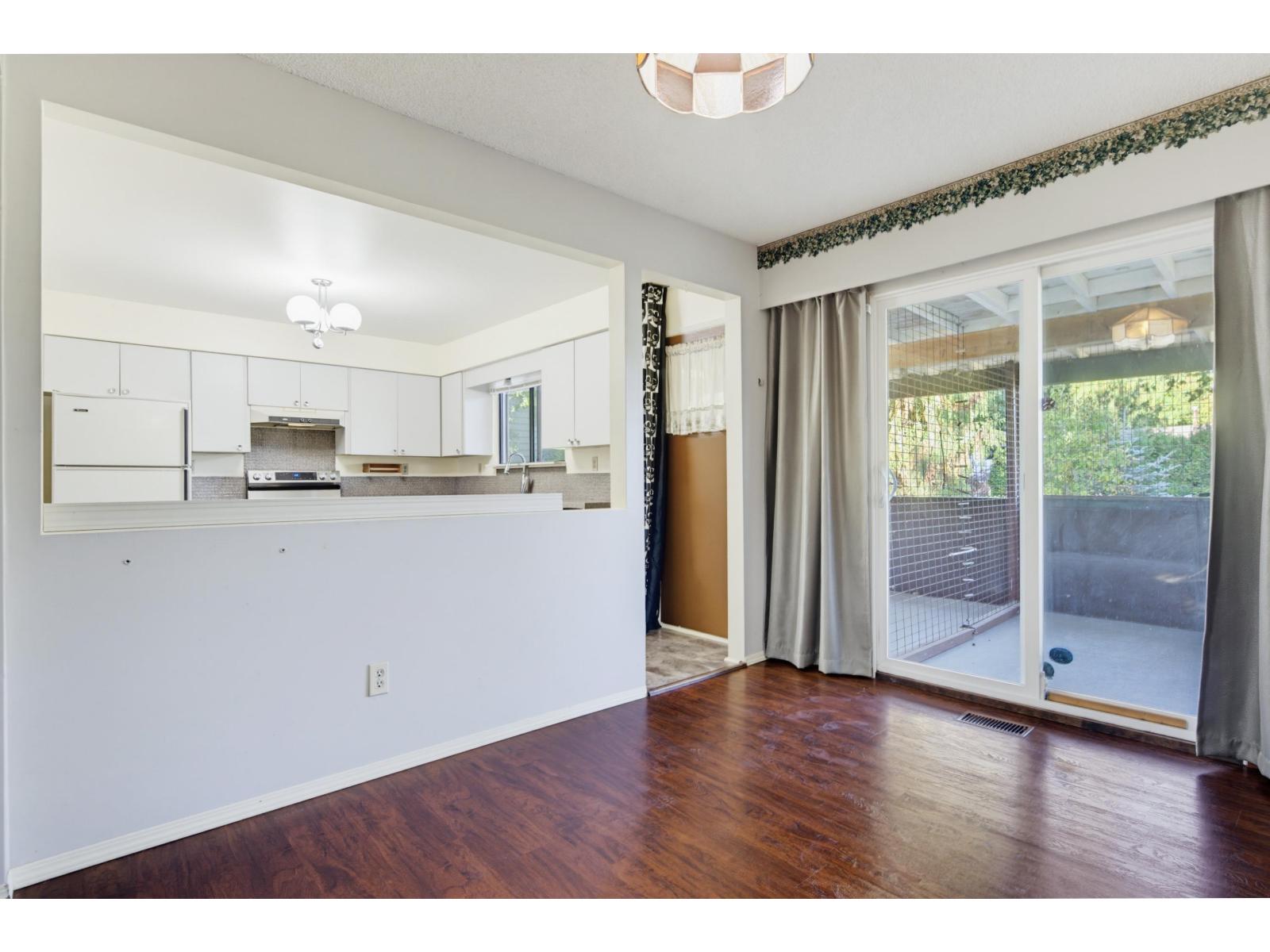 4611 203a Street Property Photo 10