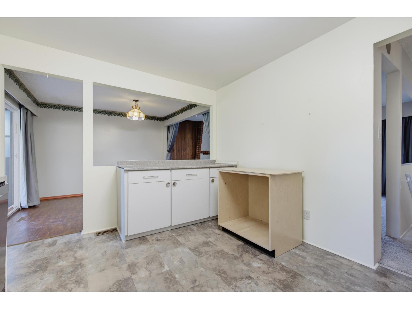 4611 203a Street Property Photo 13