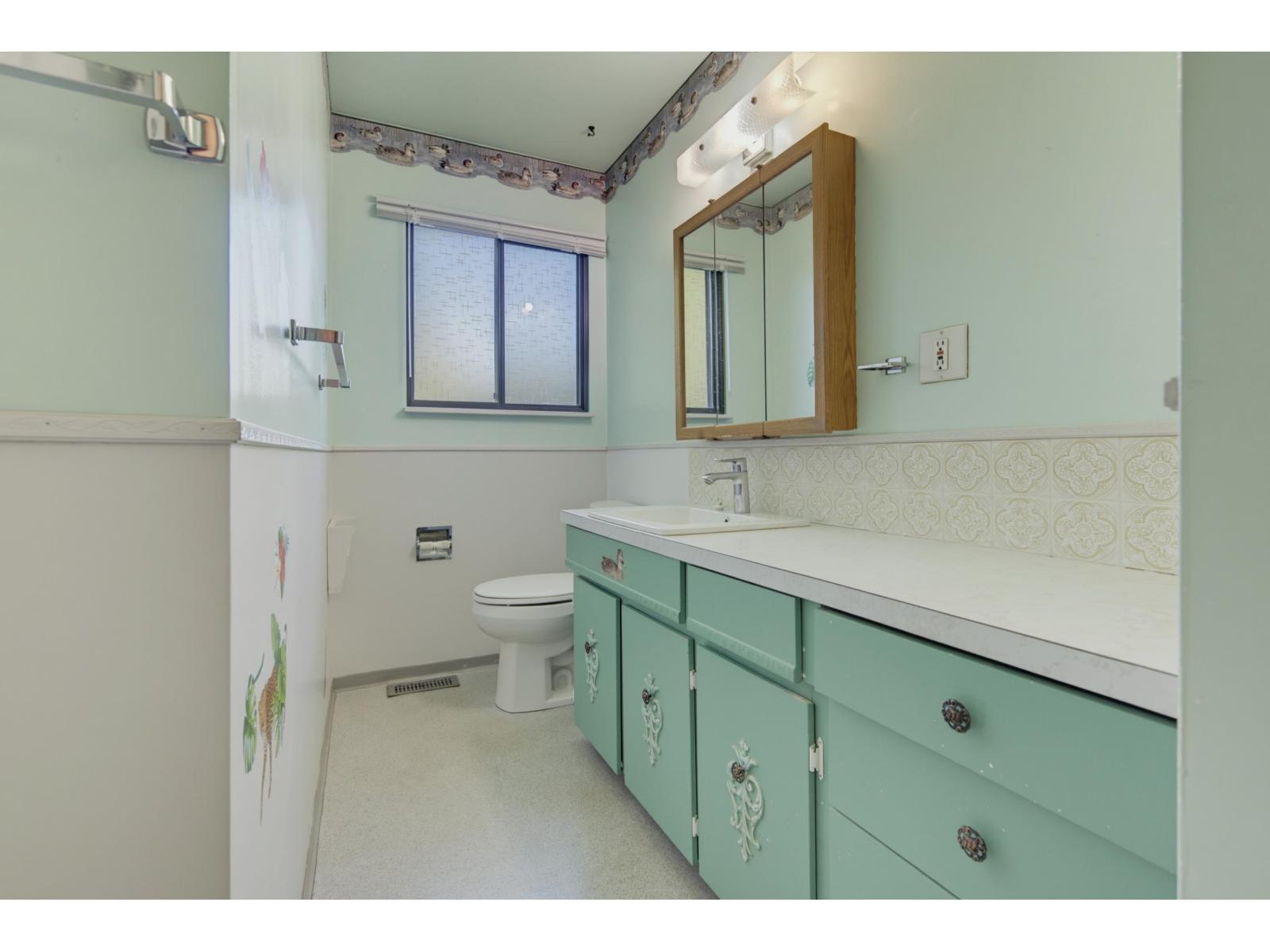 4611 203a Street Property Photo 22