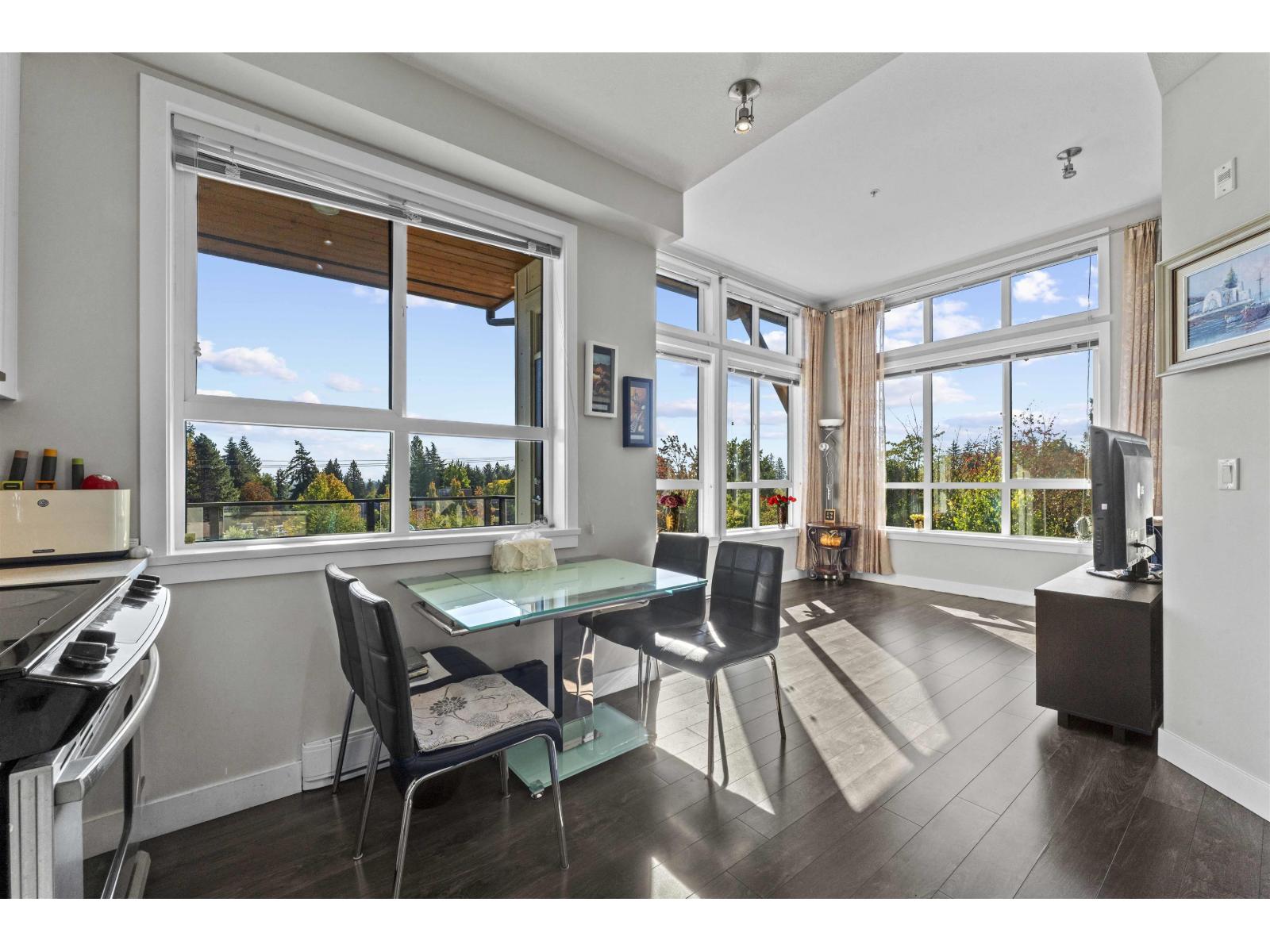 401 10455 154 Street Property Photo 15