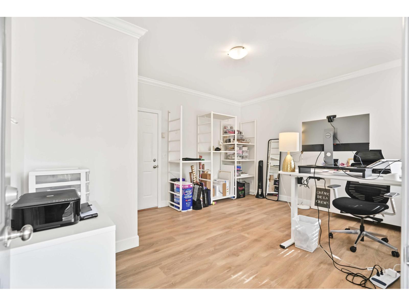 22 8717 159 Street Property Photo 9