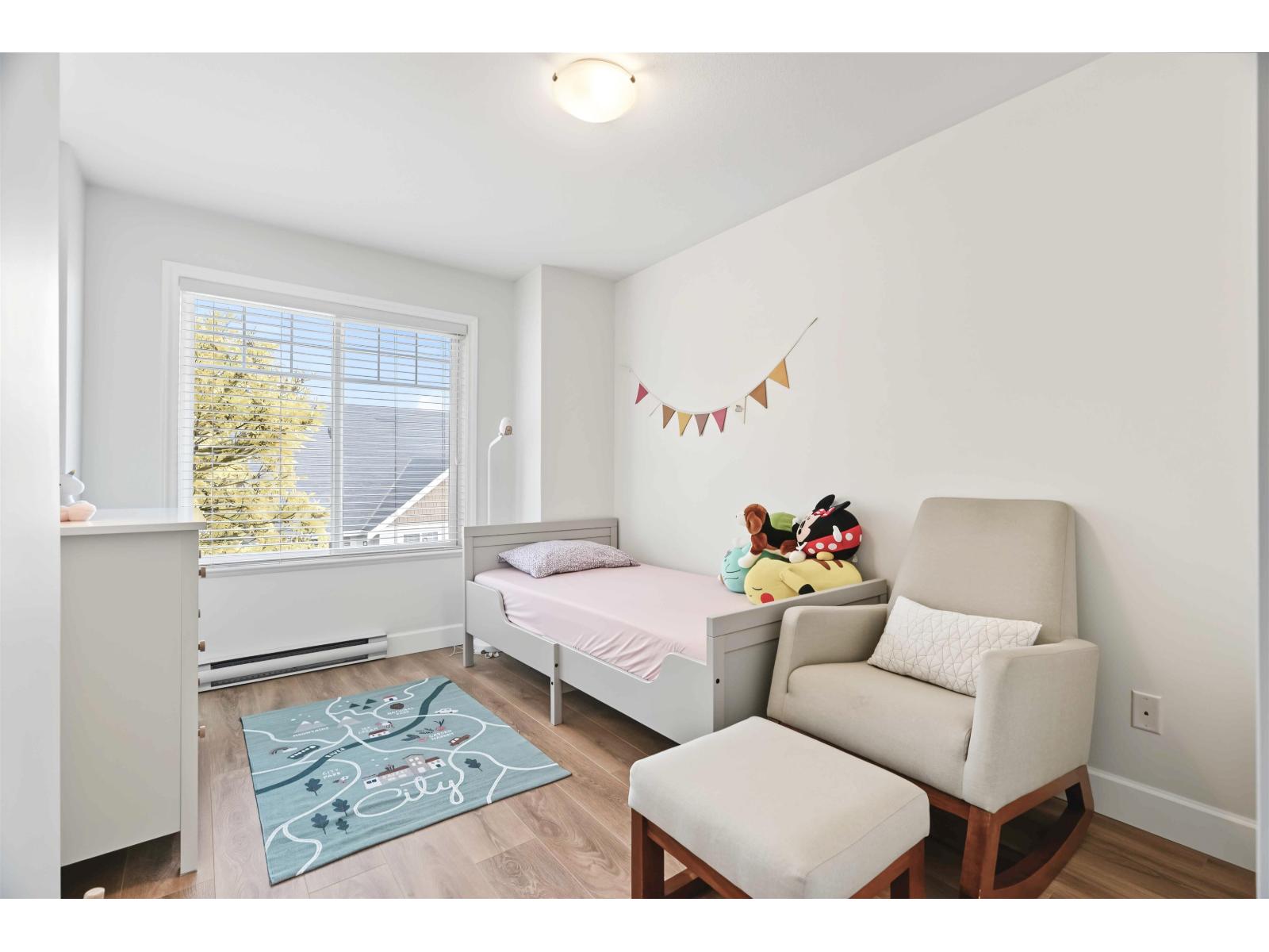 22 8717 159 Street Property Photo 26