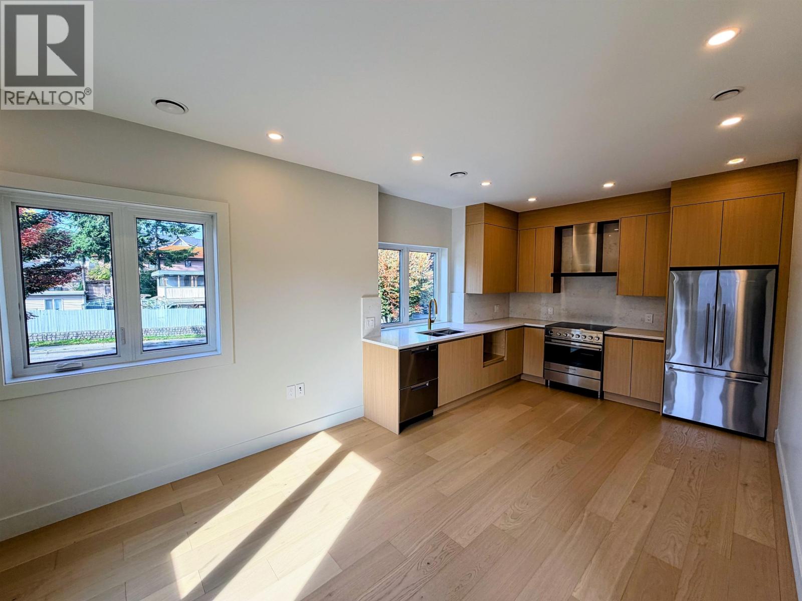 3430 Knight Street Property Photo 1