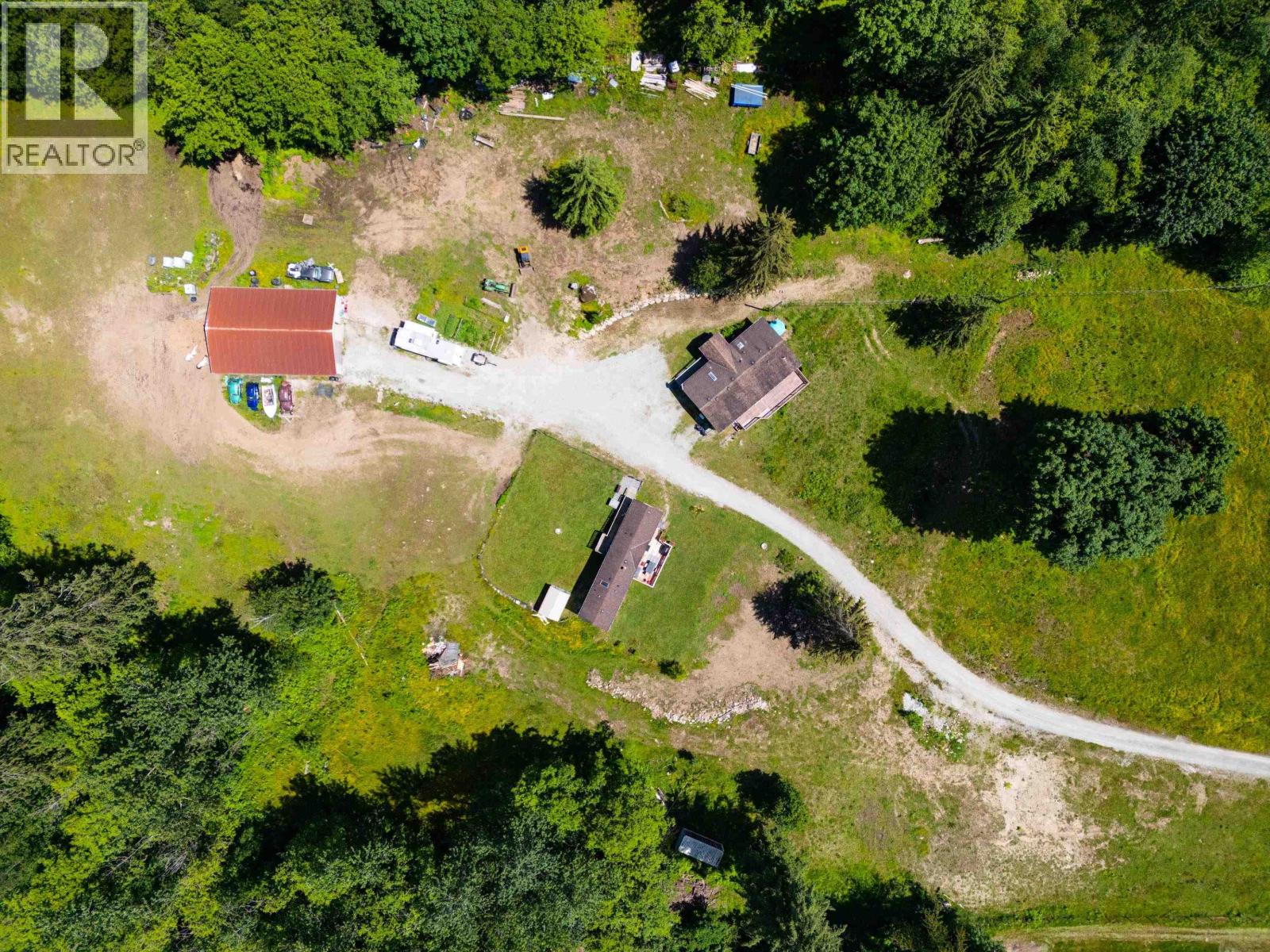 28555 104 Avenue Property Photo 5
