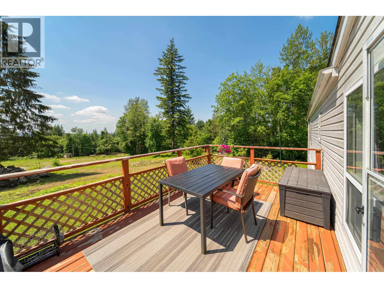 28555 104 Avenue Property Photo 12