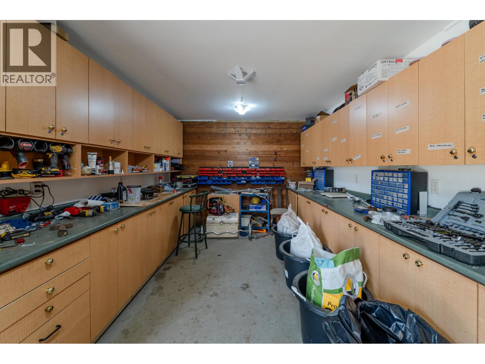 28555 104 Avenue Property Photo 32