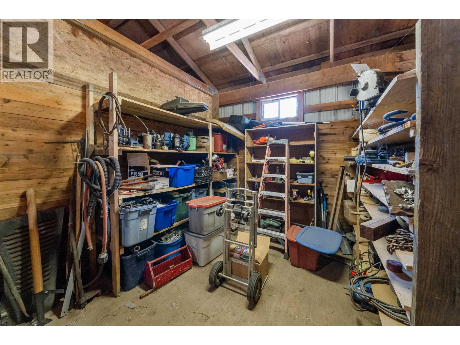 28555 104 Avenue Property Photo 36
