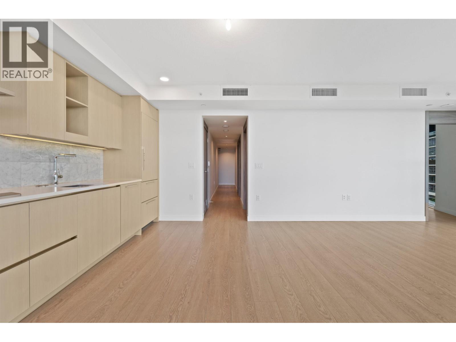 684 87 Nelson Street Property Photo 7