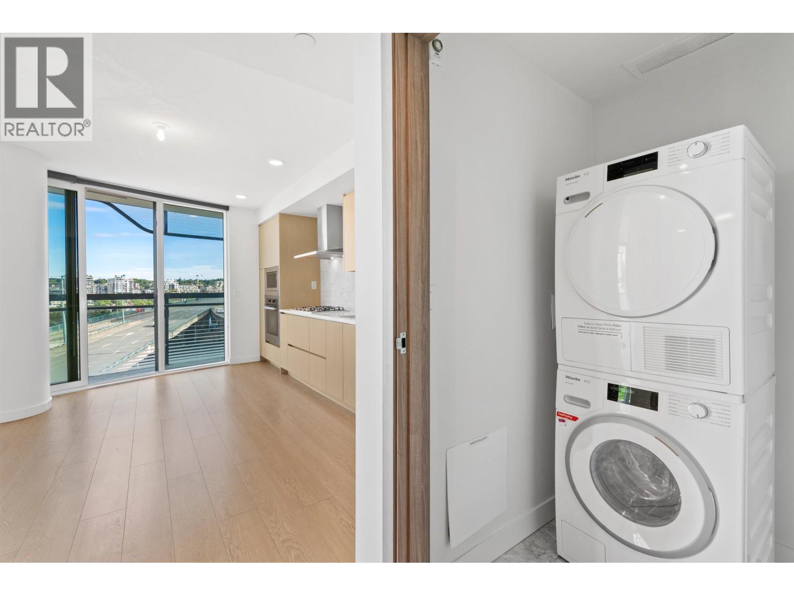 684 87 Nelson Street Property Photo 19