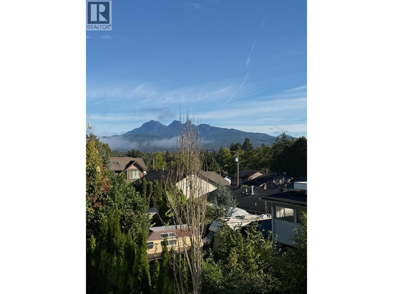318 12320 222 Street Property Photo 10