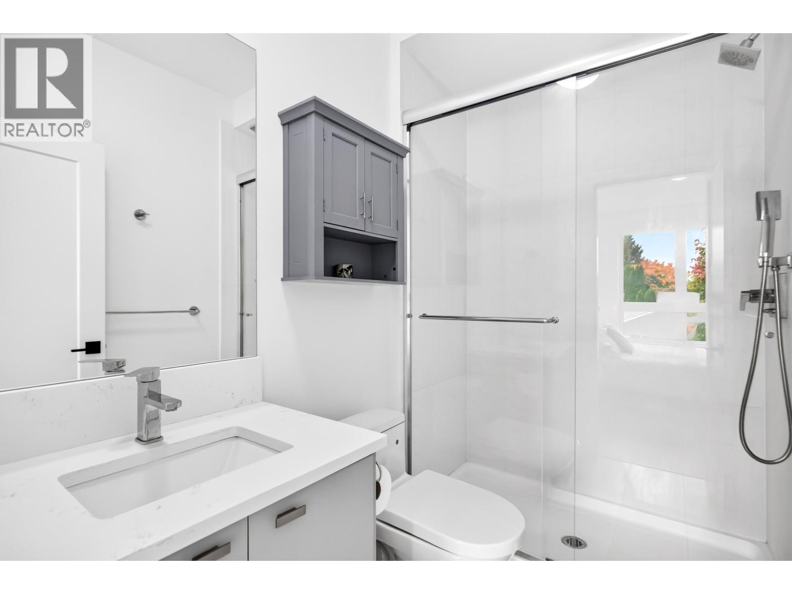 318 12320 222 Street Property Photo 17