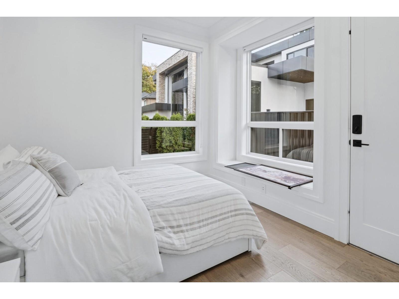 6135 152a Street Property Photo 24