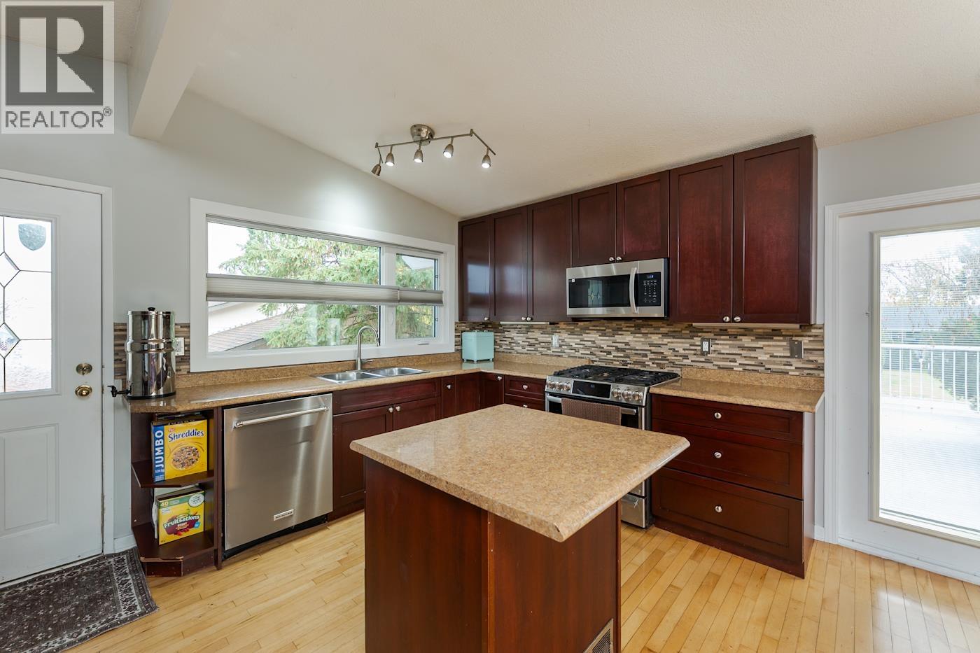 181 Gordon Crescent Property Photo 14