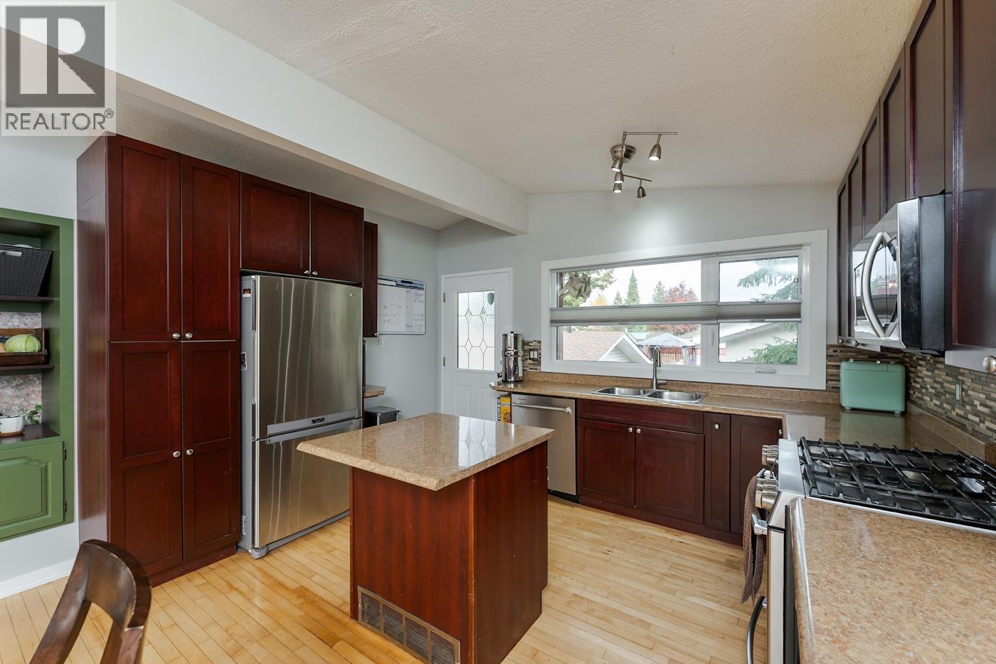 181 Gordon Crescent Property Photo 15