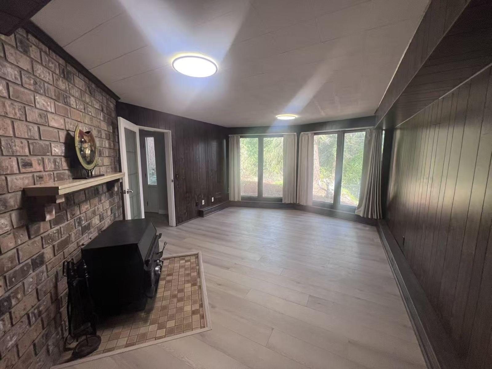 14340 28 Avenue Property Photo 15