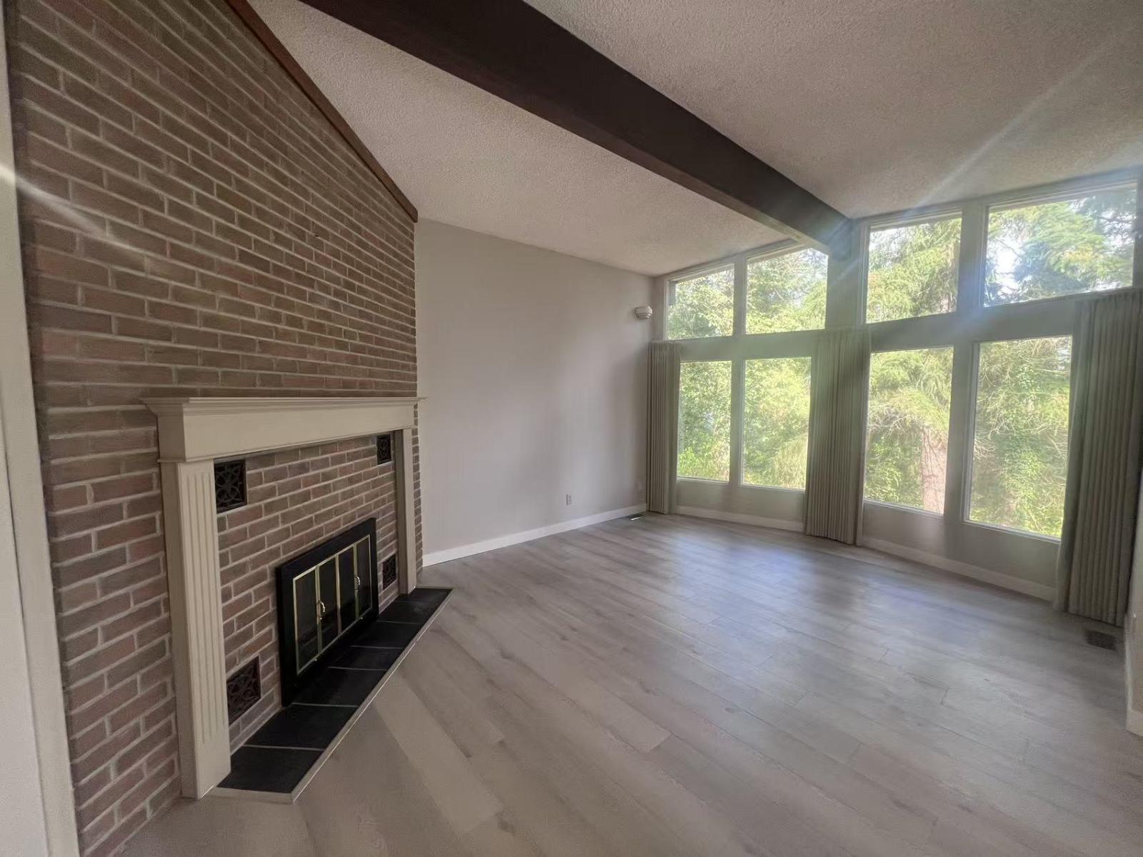 14340 28 Avenue Property Photo 16