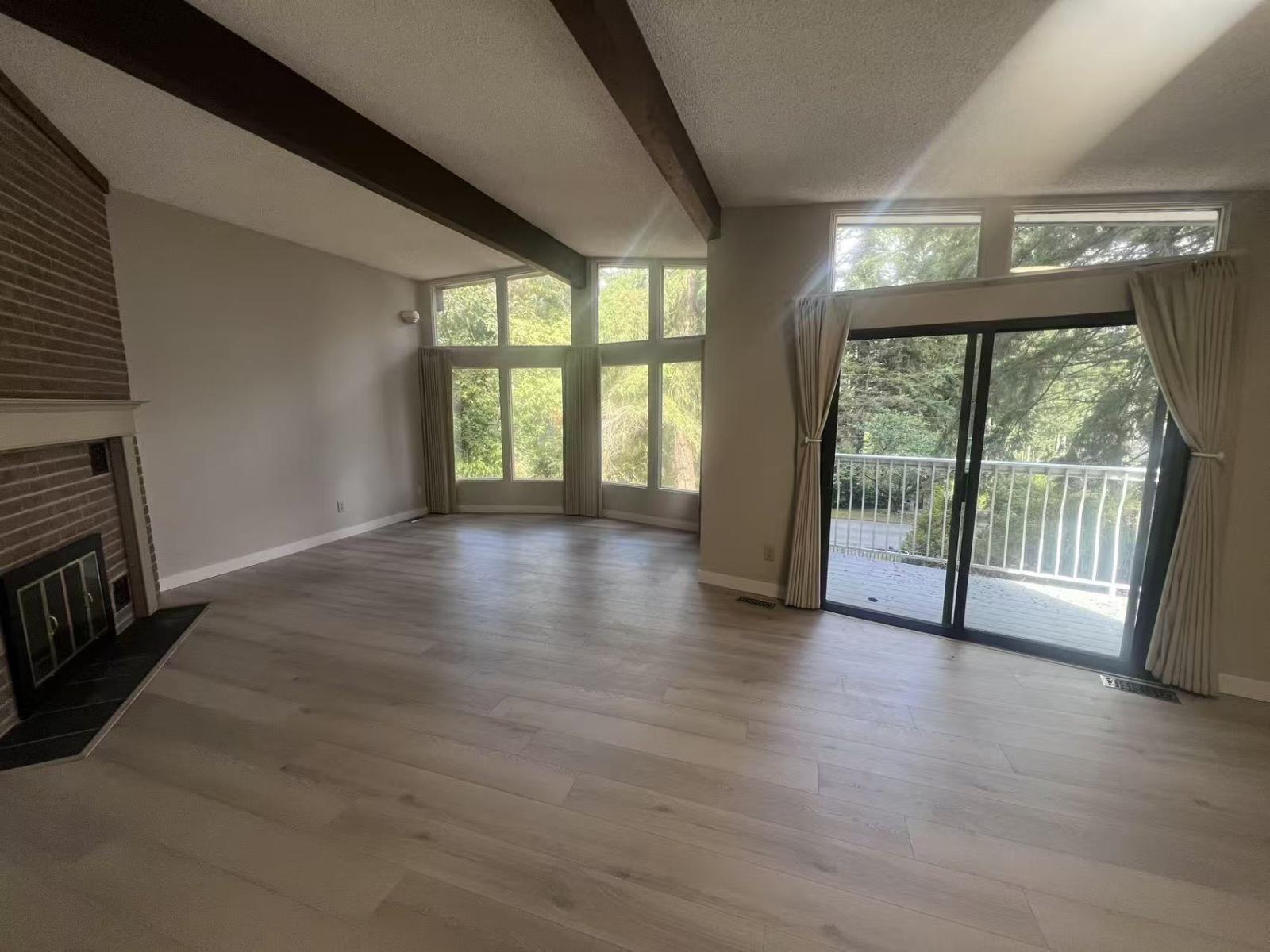 14340 28 Avenue Property Photo 17