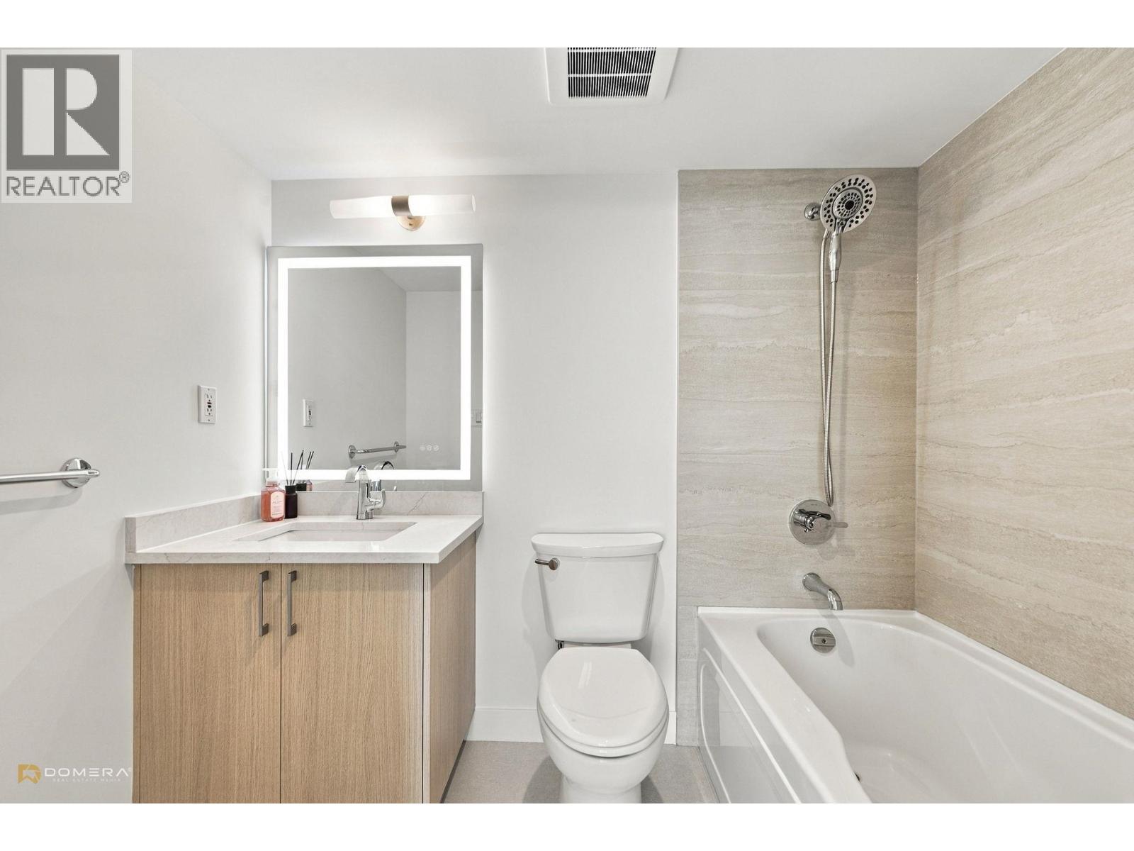 701 6233 Katsura Street Property Photo 18