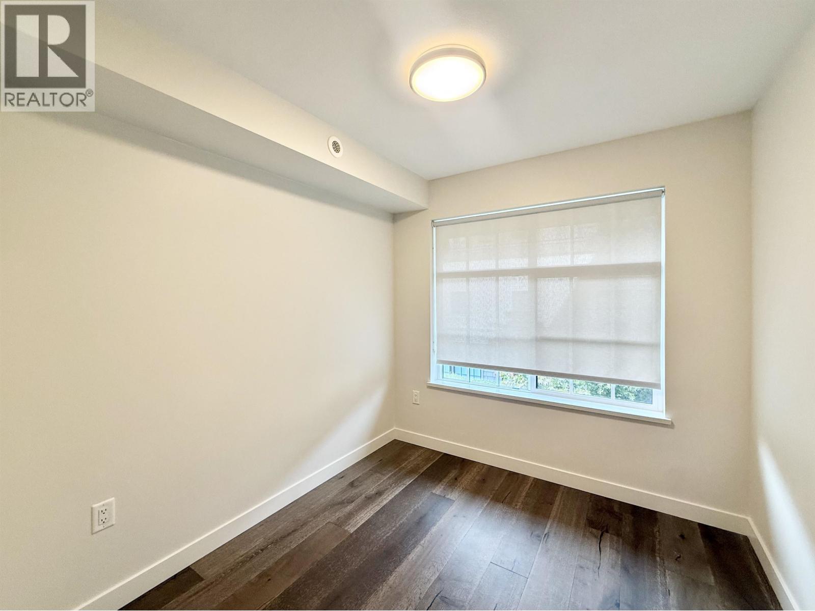 7923 Oak Street Property Photo 11