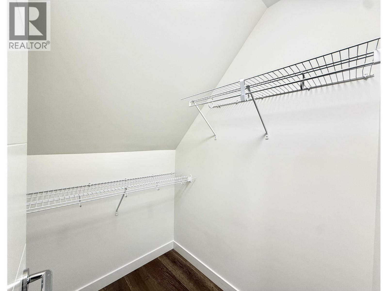7923 Oak Street Property Photo 16