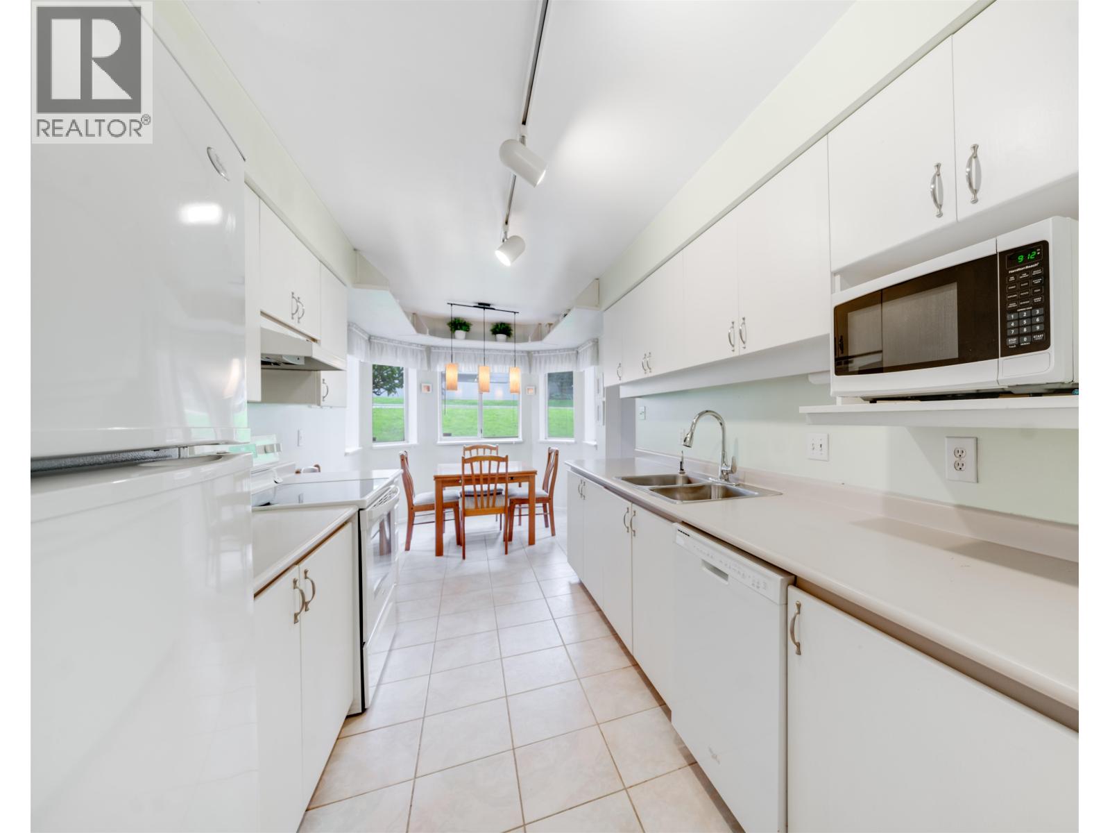 101 525 Austin Avenue Property Photo 12