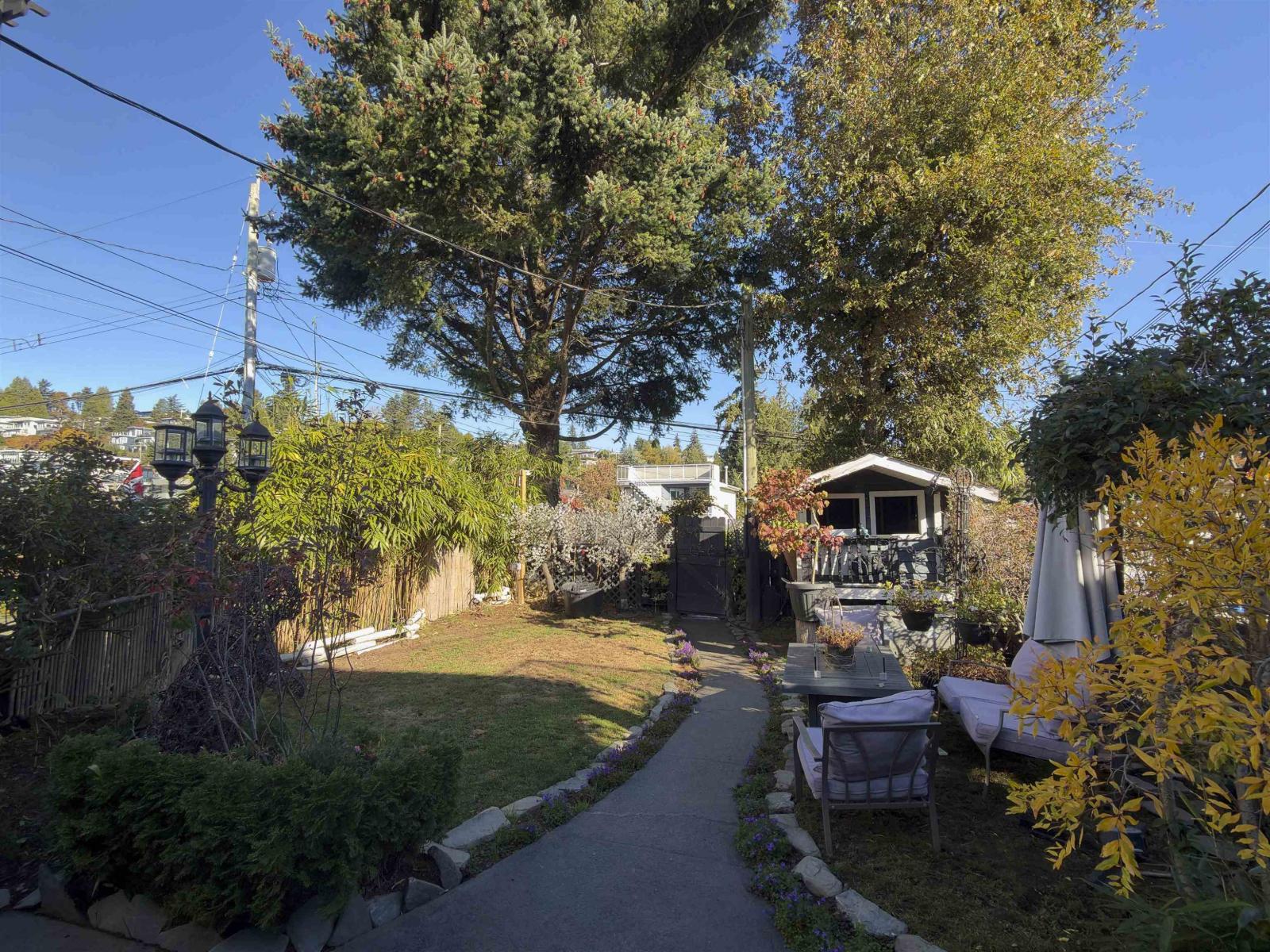 15582 Victoria Avenue Property Photo 3