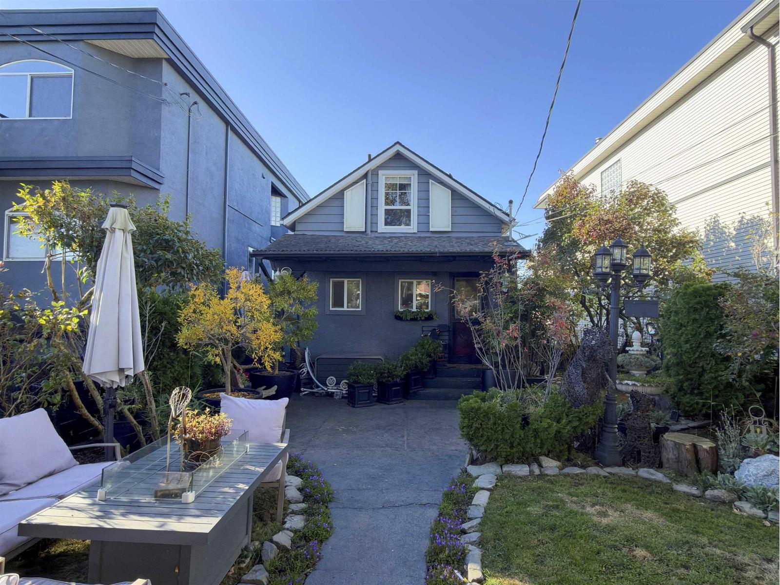 15582 Victoria Avenue Property Photo 4