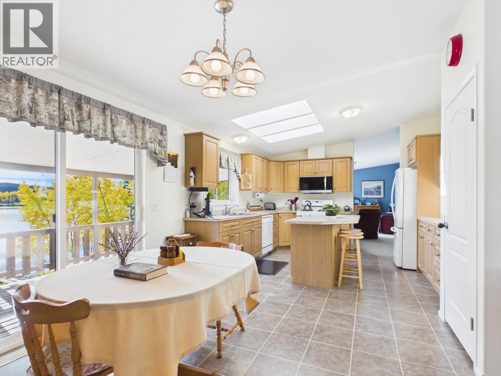3722 Carson Road Property Photo 4