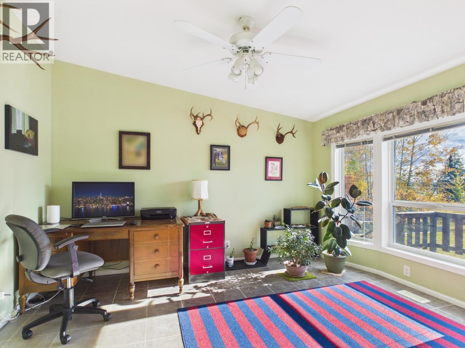 3722 Carson Road Property Photo 9